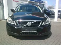 Gebraucht Volvo XC60 Summum 163 PS (119 kW) 2011 Schwarz SUV