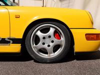 Second-hand Porsche 964 1992 Galben