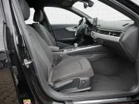 Używany Audi A4 Advanced 204 KM (150 kW) 2021 Czarny Sedan/Limuzyna