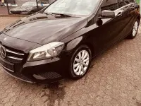 Gebraucht Mercedes A180 122 PS (89 kW) 2013 Schwarz Kleinwagen