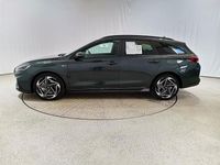 Neu Hyundai i30 N Line 140 PS (102 kW) 2025 Cypress green met. Kombi