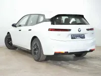 Gebraucht BMW iX 300 kW (408 PS) 2025 Alpinweiß SUV
