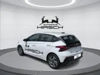 Gebraucht Hyundai i20 Trend 101 PS (74 kW) 2025 Weiß Kleinwagen