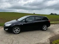 Gebraucht Opel Astra 125 PS (91 kW) 2011 Schwarz Kombi