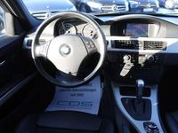 Gebraucht BMW 320 184 PS (135 kW) 2011 Black sapphire metallic Kombi