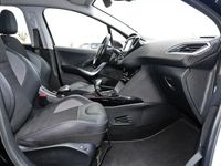 Gebraucht Peugeot 2008 Allure 82 PS (60 kW) 2018 Schwarz SUV