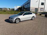 Gebraucht BMW 325 218 PS (160 kW) 2007 Silber Coupé