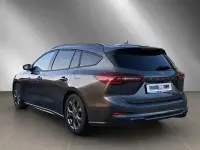 Używany Ford Focus ST-Line 155 KM (114 kW) 2024 Szary Sedan/Limuzyna