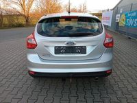 Gebraucht Ford Focus Titanium 140 PS (102 kW) 2014 Silber Limousine