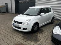 Gebraucht Suzuki Swift 92 PS (67 kW) 2009 Weiß Kleinwagen