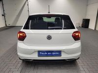 Gebraucht VW Polo Highline 95 PS (69 kW) 2019 Weiß (purweiss) Kleinwagen