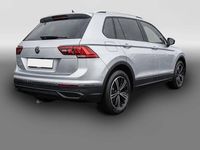 Gebraucht VW Tiguan Active 131 PS (96 kW) 2023 Silber SUV