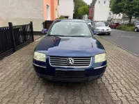 Gebraucht VW Passat 131 PS (96 kW) 2004 Blau Limousine