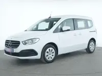 Gebraucht Mercedes T180 131 PS (96 kW) 2024 Arktikweiss Van / Kleinbus