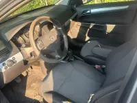 Gebraucht Opel Astra 101 PS (74 kW) 2004 Silber Limousine
