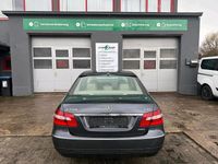 Gebraucht Mercedes E200 136 PS (100 kW) 2012 Grau Limousine