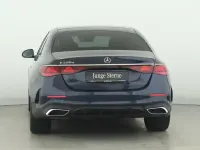 Używany Mercedes E220 Advanced 197 KM (144 kW) 2025 Niebieski Sedan/Limuzyna