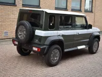 Neu Suzuki Jimny 101 PS (74 kW) 2026 Grün SUV