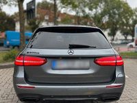 Gebraucht Mercedes E300 AMG line 306 PS (225 kW) 2019 Grau Kombi