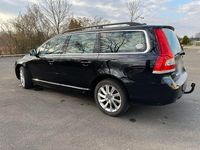 Gebraucht Volvo V70 Momentum 215 PS (158 kW) 2013 Schwarz Kombi