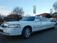 Gebraucht Lincoln Town Car 242 PS (177 kW) 2023 Weiß Limousine