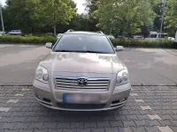 Gebraucht Toyota Avensis 116 PS (85 kW) 2005 Silber Kombi
