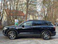 Gebraucht VW Touareg Basis 231 PS (169 kW) 2019 Schwarz SUV