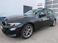 Gebraucht BMW 320 190 PS (139 kW) 2022 Black sapphire metallic Kombi