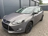 Usata Ford Focus Titanium 150 CV (110 kW) 2012 Marrone Berlina