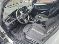 Gebraucht BMW 220 Gran Tourer Advantage 190 PS (139 kW) 2019 Silber Van / Kleinbus