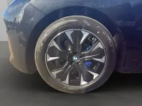 Gebraucht BMW iX M Sport 300 kW (408 PS) 2026 Schwarz SUV