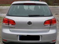 Gebraucht VW Golf VI 86 PS (63 kW) 2011 Silber Kleinwagen