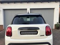 Gebraucht Mini Cooper Classic 136 PS (100 kW) 2021 Weiß Kleinwagen