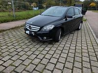 Gebraucht Mercedes B200 156 PS (114 kW) 2013 Schwarz Van / Kleinbus