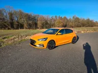 Gebraucht Ford Focus ST 190 PS (139 kW) 2019 Orange Limousine