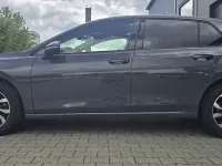 Używany VW Golf VIII Active 131 KM (96 kW) 2023 Szary Sedan/Limuzyna