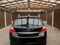 Second-hand Opel Astra 116 CP (85 kW) 2006 Negru Hatchback