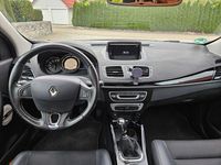 Gebraucht Renault Mégane Bose Edition 132 PS (97 kW) 2015 Weiß Limousine
