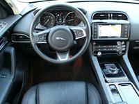 Gebraucht Jaguar F-Pace Prestige 180 PS (132 kW) 2018 Grau metallic SUV