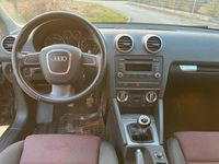 Gebraucht Audi A3 Ambiente 140 PS (102 kW) 2010 Schwarz Kleinwagen