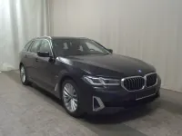 Gebraucht BMW 530e Luxury Line 292 PS (214 kW) 2023 Schwarz metallic Kombi