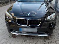 Gebraucht BMW X1 143 PS (105 kW) 2011 Schwarz SUV