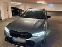 Gebraucht BMW 330e Shadowline 300 PS (220 kW) 2022 Grau Kombi