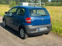 Gebraucht VW Fox 60 PS (44 kW) 2011 Blau Kleinwagen