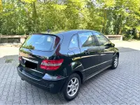 Używany Mercedes B150 95 KM (69 kW) 2007 Czarny Minivan
