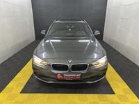 Gebraucht BMW 318 Advantage 136 PS (100 kW) 2016 Mineralgrau metallic Kombi