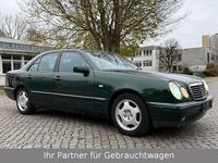 Gebraucht Mercedes E320 Avantgarde 224 PS (164 kW) 1998 Grün Limousine