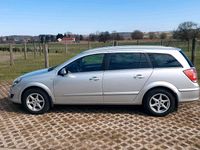 Gebraucht Opel Astra 140 PS (102 kW) 2008 Silber Kombi