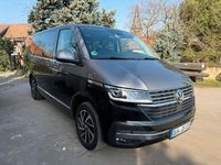 Gebraucht VW Multivan 150 PS (110 kW) 2022 Grau Van