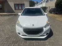 Gebraucht Peugeot 208 Active 68 PS (50 kW) 2013 Weiß Kleinwagen